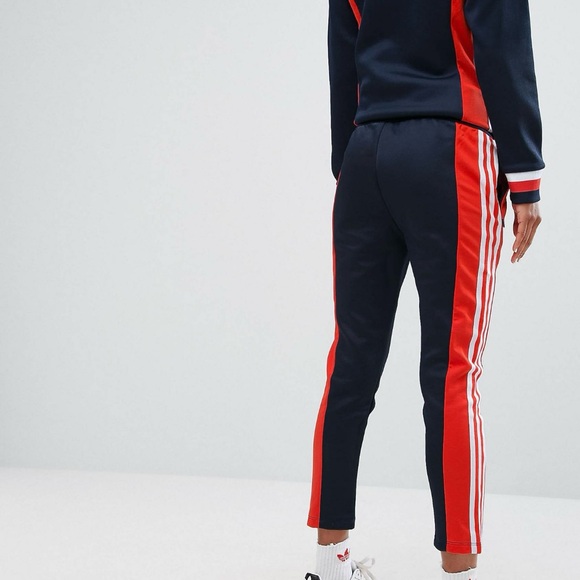 This is a 3 piece adidas track set red,navy and white in a size M - Picture 6 of 15